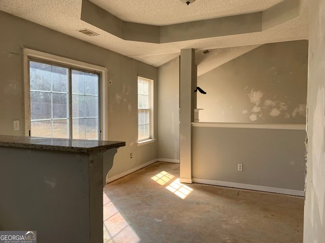 520 Vineyard Road, Griffin, GA 30223