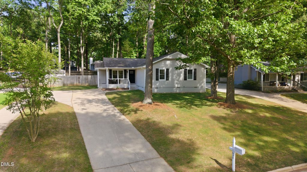1634 Glengarry Drive, Cary, NC 27511