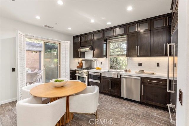 52 Scarlet Bloom, Irvine, CA 92618