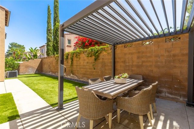 52 Scarlet Bloom, Irvine, CA 92618