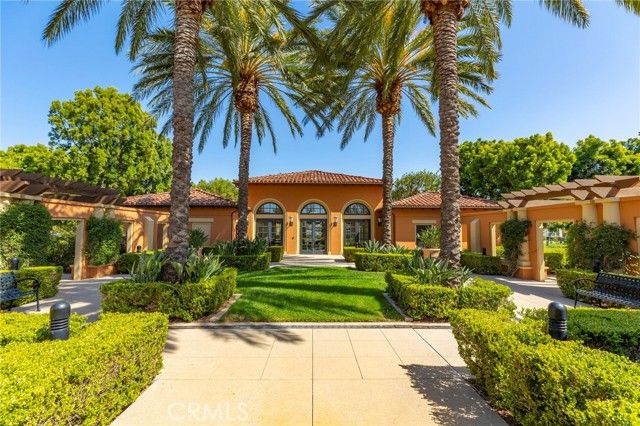 52 Scarlet Bloom, Irvine, CA 92618