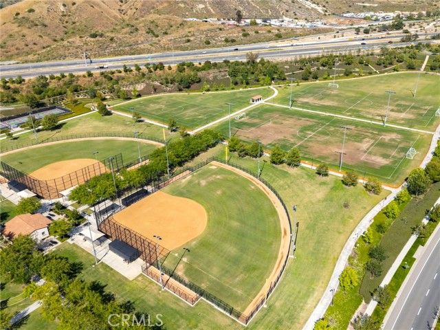 52 Scarlet Bloom, Irvine, CA 92618