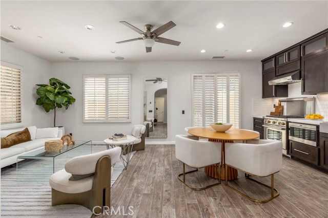 52 Scarlet Bloom, Irvine, CA 92618