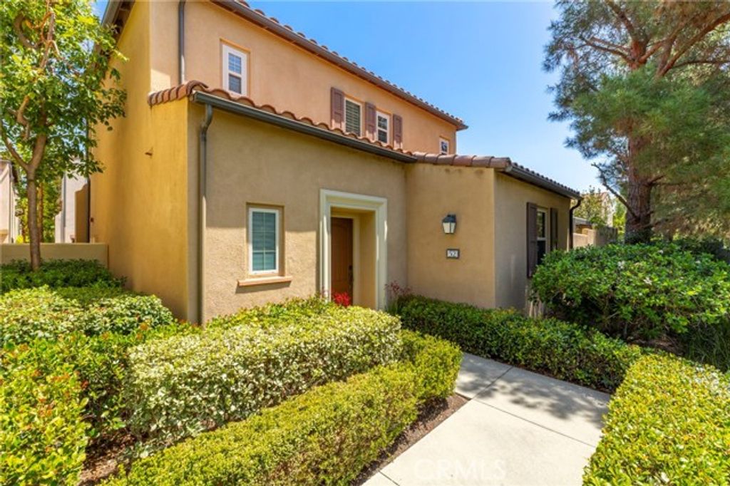 52 Scarlet Bloom, Irvine, CA 92618