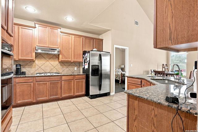 6139 Diego Ln, San Antonio, TX 78253