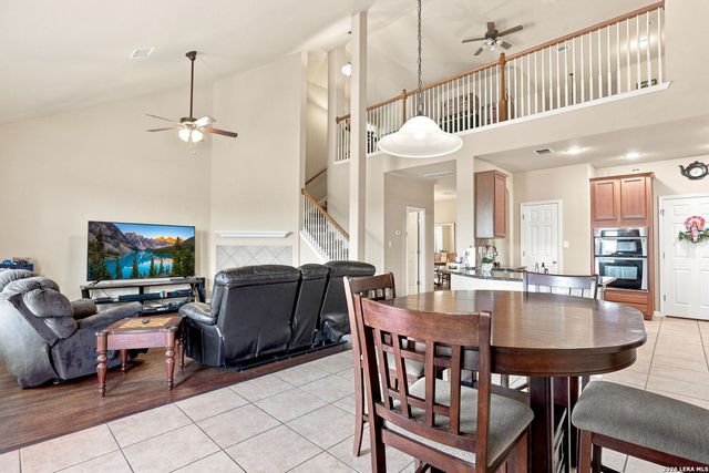 6139 Diego Ln, San Antonio, TX 78253