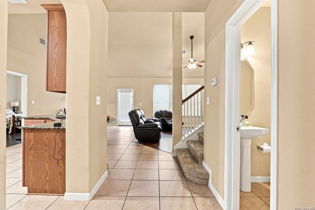 6139 Diego Ln, San Antonio, TX 78253