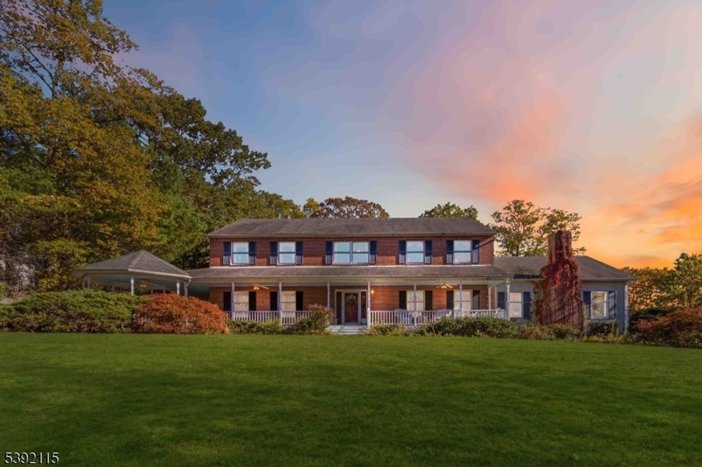 2 Upper Lake Rd, Jefferson Twp., NJ 07438
