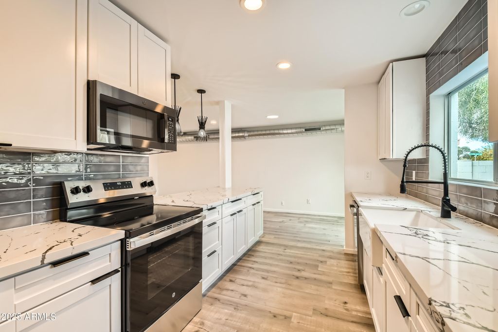 17030 E CALAVERAS Avenue, Fountain Hills, AZ 85268