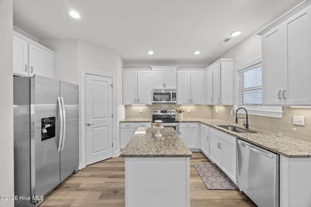 10113 Belville Oaks Lane, Leland, NC 28451