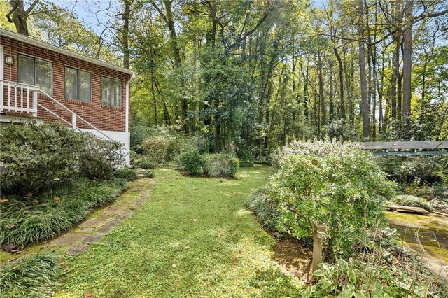 2855 Hollywood Drive, Decatur, GA 30033