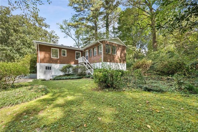 2855 Hollywood Drive, Decatur, GA 30033