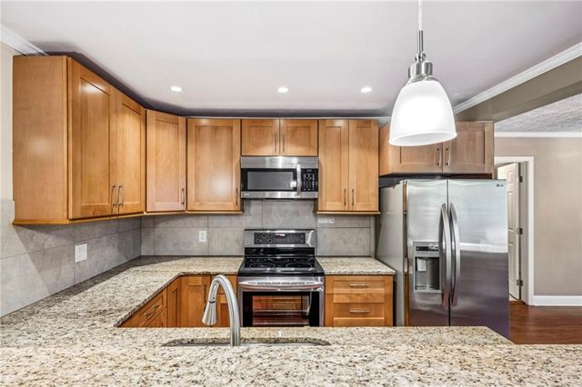 2855 Hollywood Drive, Decatur, GA 30033