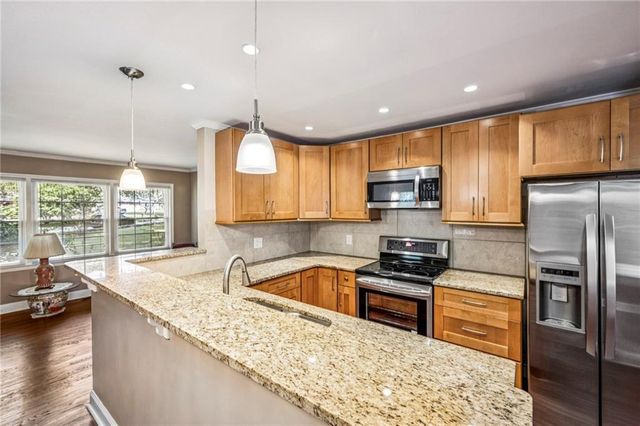 2855 Hollywood Drive, Decatur, GA 30033