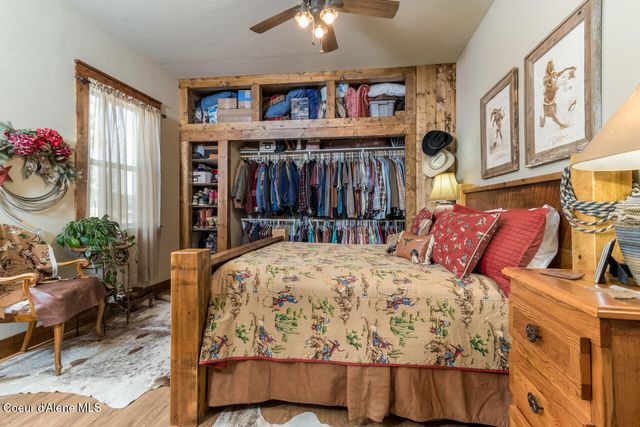 488 Fawn Ln, Bonners Ferry, ID 83805