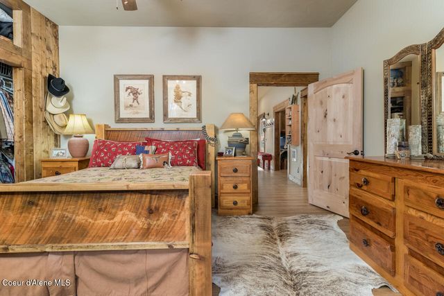 488 Fawn Ln, Bonners Ferry, ID 83805