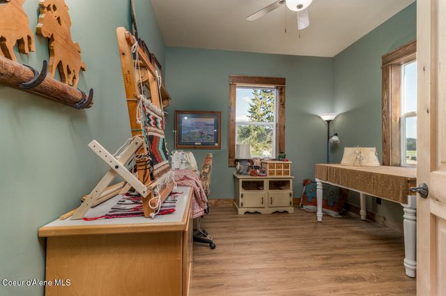 488 Fawn Ln, Bonners Ferry, ID 83805