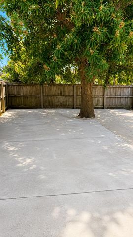 618 49TH Street, West Palm Beach, FL 33407