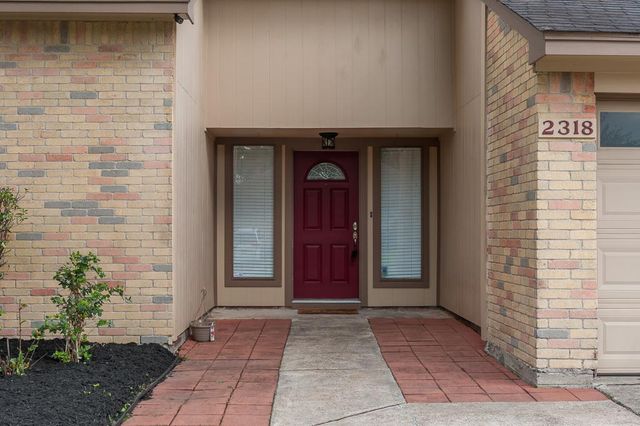 2318 Colonial Ridge Drive, Friendswood, TX 77546
