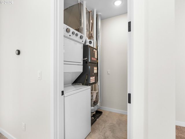 331 Se Jetty Ave, Lincoln City, OR 97367