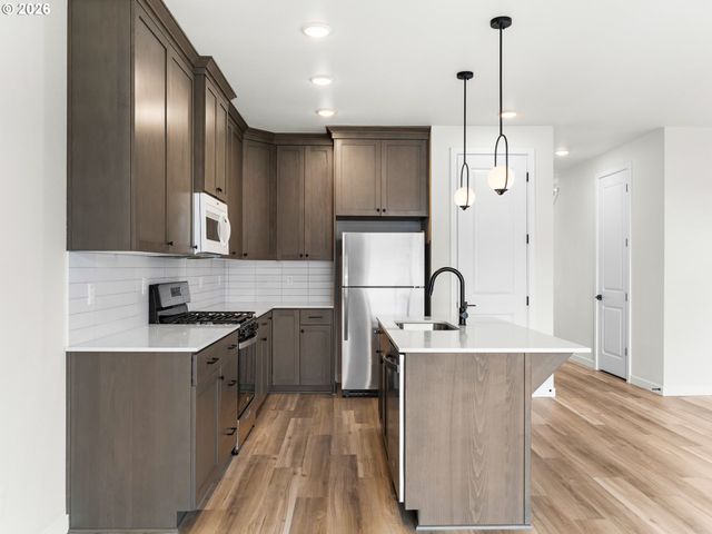 331 Se Jetty Ave, Lincoln City, OR 97367