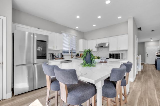 3143 Catalina Island Rd, West Sacramento, CA 95691