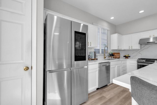 3143 Catalina Island Rd, West Sacramento, CA 95691