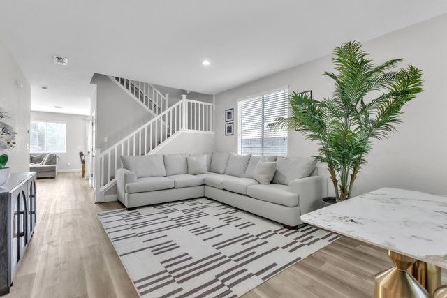 3143 Catalina Island Rd, West Sacramento, CA 95691