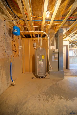 409 CONSTITUTION BLVD, Box Elder, SD 57719