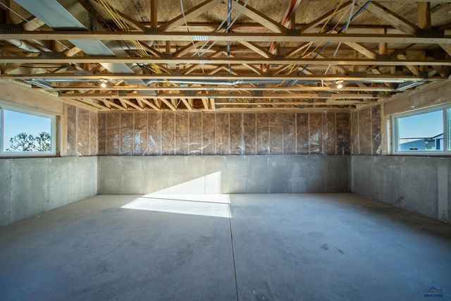 409 CONSTITUTION BLVD, Box Elder, SD 57719