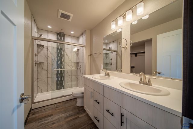 409 CONSTITUTION BLVD, Box Elder, SD 57719