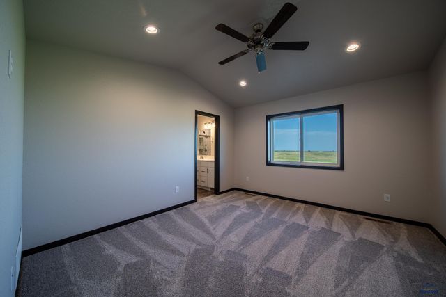 409 CONSTITUTION BLVD, Box Elder, SD 57719