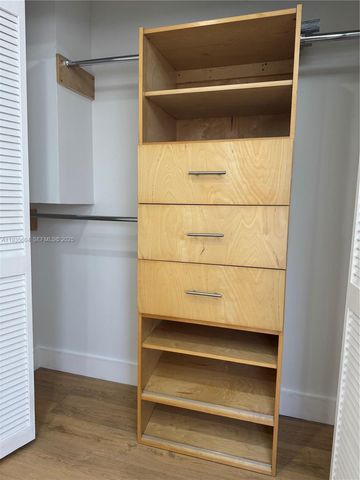 1090 SE 6th Ave, Dania Beach, FL 33004