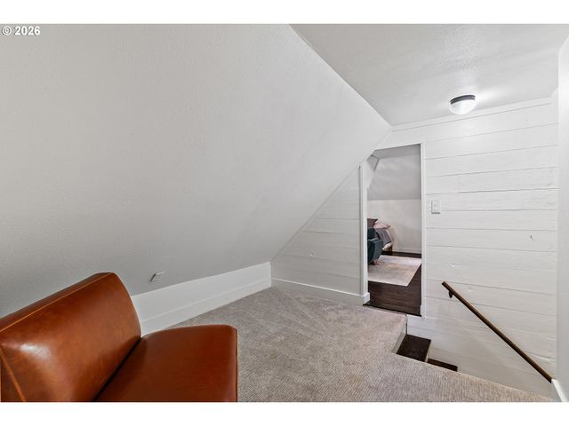 36937 S HIGHWAY 213, Mt Angel, OR 97362