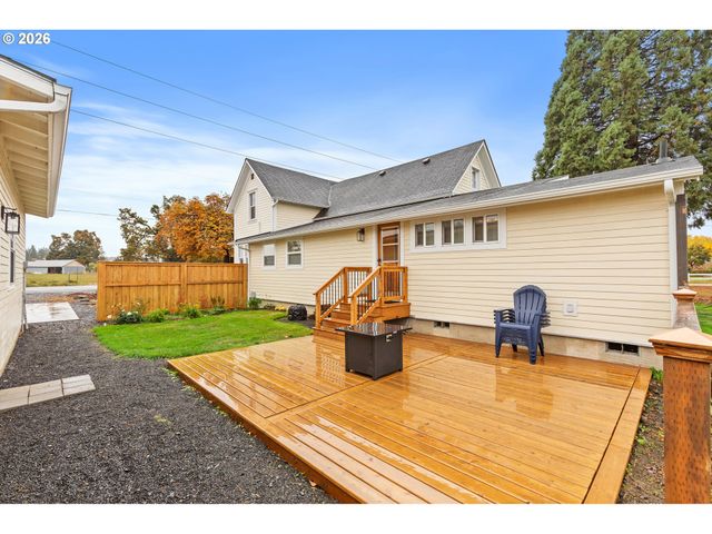 36937 S HIGHWAY 213, Mt Angel, OR 97362