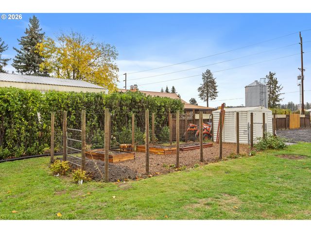 36937 S HIGHWAY 213, Mt Angel, OR 97362