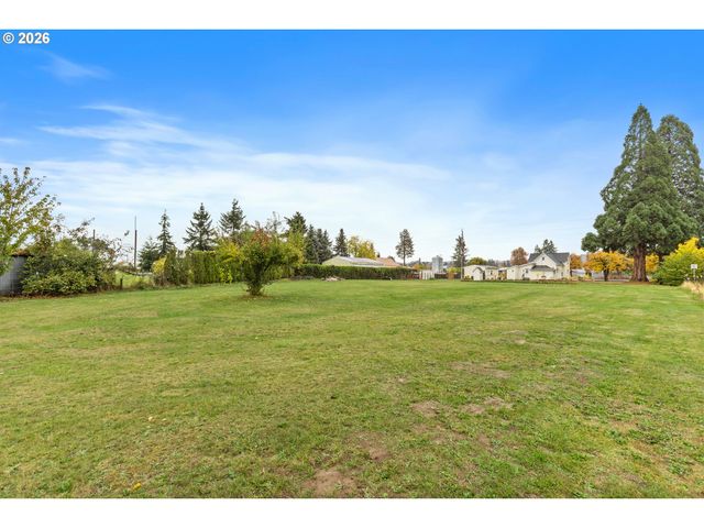 36937 S HIGHWAY 213, Mt Angel, OR 97362