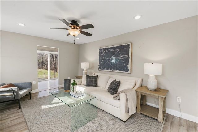 60 Town Farm Road, Salem, NH 03079