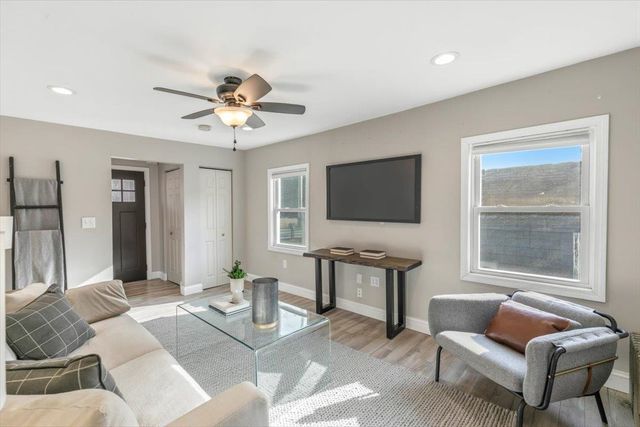 60 Town Farm Road, Salem, NH 03079