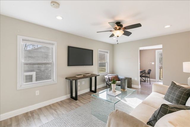 60 Town Farm Road, Salem, NH 03079