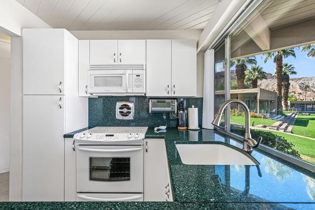 172 Sandpiper Street, Palm Desert, CA 92260