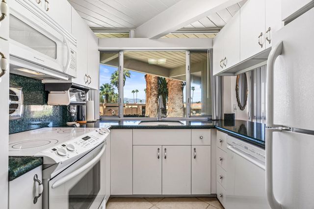 172 Sandpiper Street, Palm Desert, CA 92260