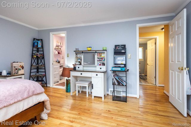 6011 Walker Drive, Troy, MI 48085