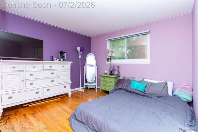 6011 Walker Drive, Troy, MI 48085
