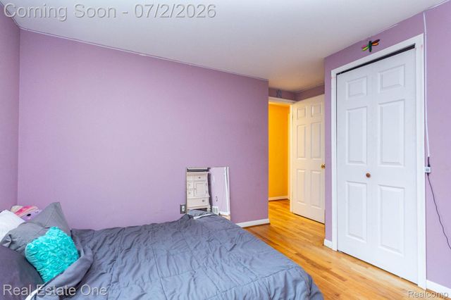 6011 Walker Drive, Troy, MI 48085