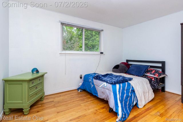 6011 Walker Drive, Troy, MI 48085