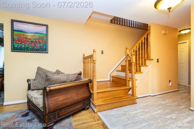 6011 Walker Drive, Troy, MI 48085