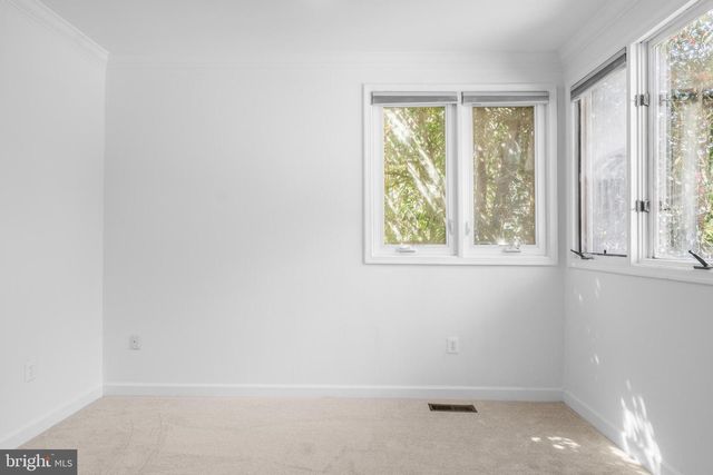 39 STRIDESHAM CT, Baltimore, MD 21209