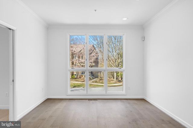 39 STRIDESHAM CT, Baltimore, MD 21209