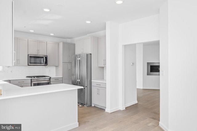 39 STRIDESHAM CT, Baltimore, MD 21209